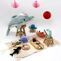 BTL Diffusion UK LTD - Les Ptipotos Darcy The Dolphin Mum & Baby Blue - Guzzgoggs