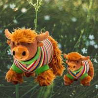 Best Years Knitted Highland Cow Plush Toy in Stripe Jumper - Guzzgoggs