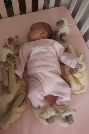 Jomanda Sheep Soft Plush Baby Slippers House Shoes, 0 - 6 months - Guzzgoggs