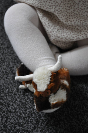 Jomanda Texas Longhorn Highland Cow Plush Baby Slippers House Shoes - Guzzgoggs