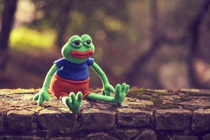 UNCUTE Official Pepe the Frog (Anatomically Correct) - Guzzgoggs