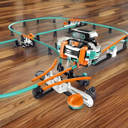 Wabo the Robot on Monorail - Guzzgoggs